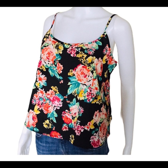 AMBIANCE APPAREL Floral Tank/Top With Button Open Back Detail Black Size Small - Picture 6 of 11